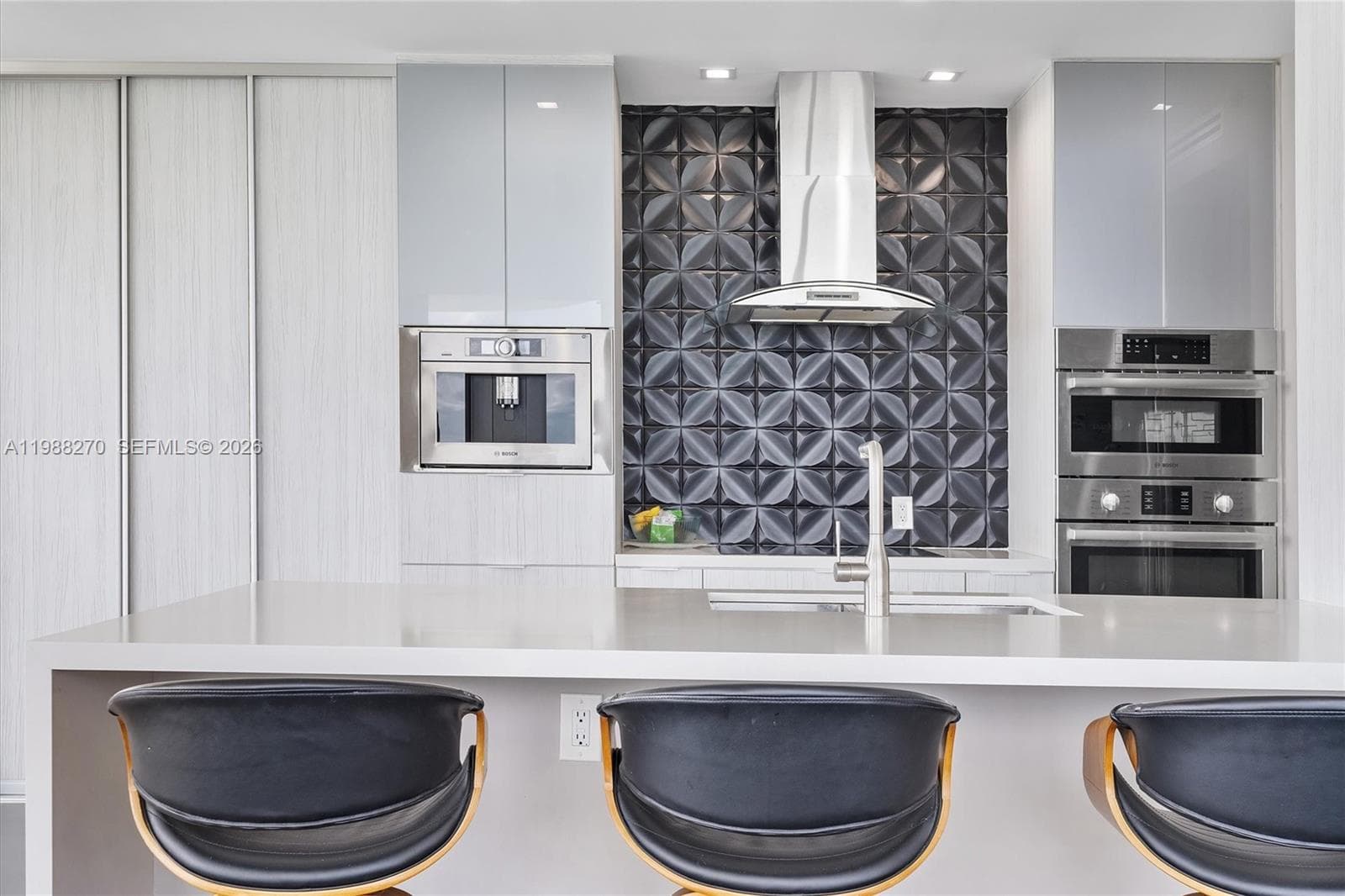 6365 Collins Ave 4307 photo 10