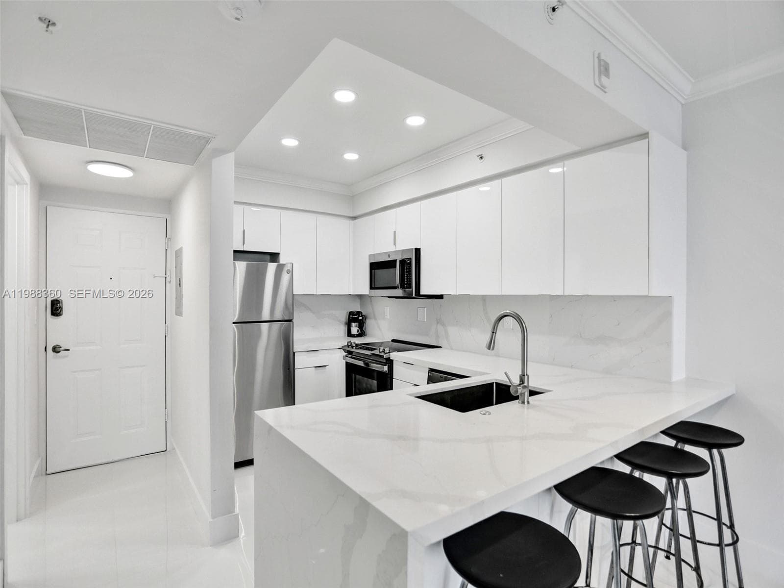2501 S Ocean Dr 934 (Available now) photo 13