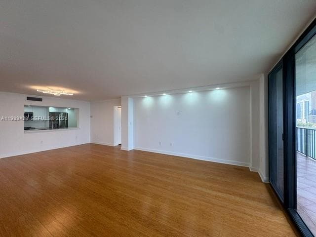 801 N Venetian Dr 1103 photo 9