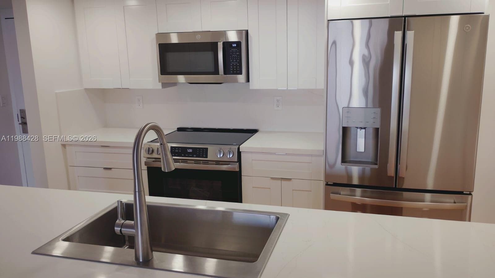 801 N Venetian Dr 1103 photo 18