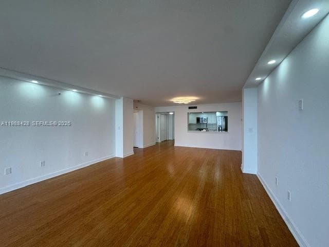 801 N Venetian Dr 1103 photo 11