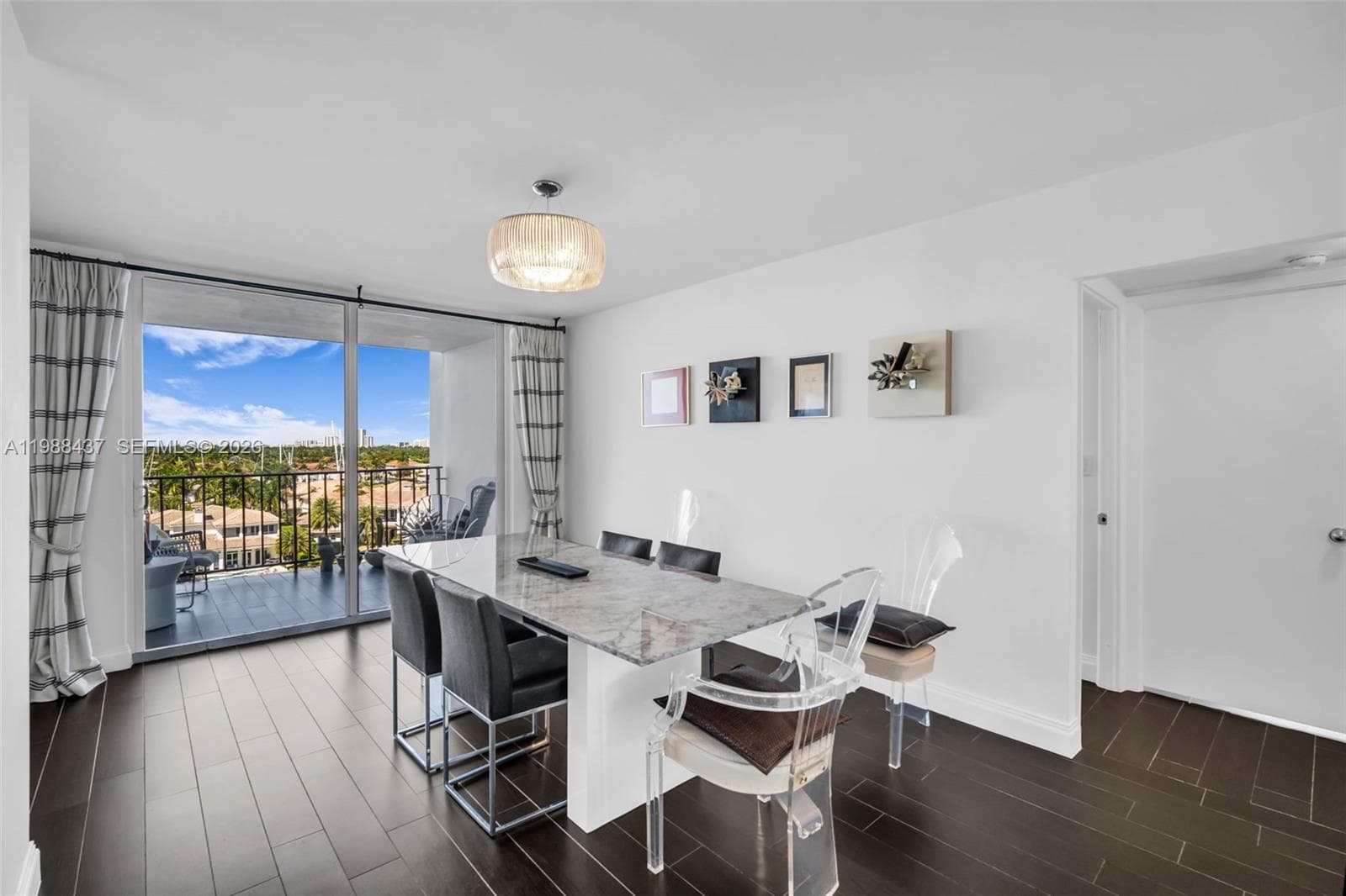 1400 Ocean Dr 804 photo 5