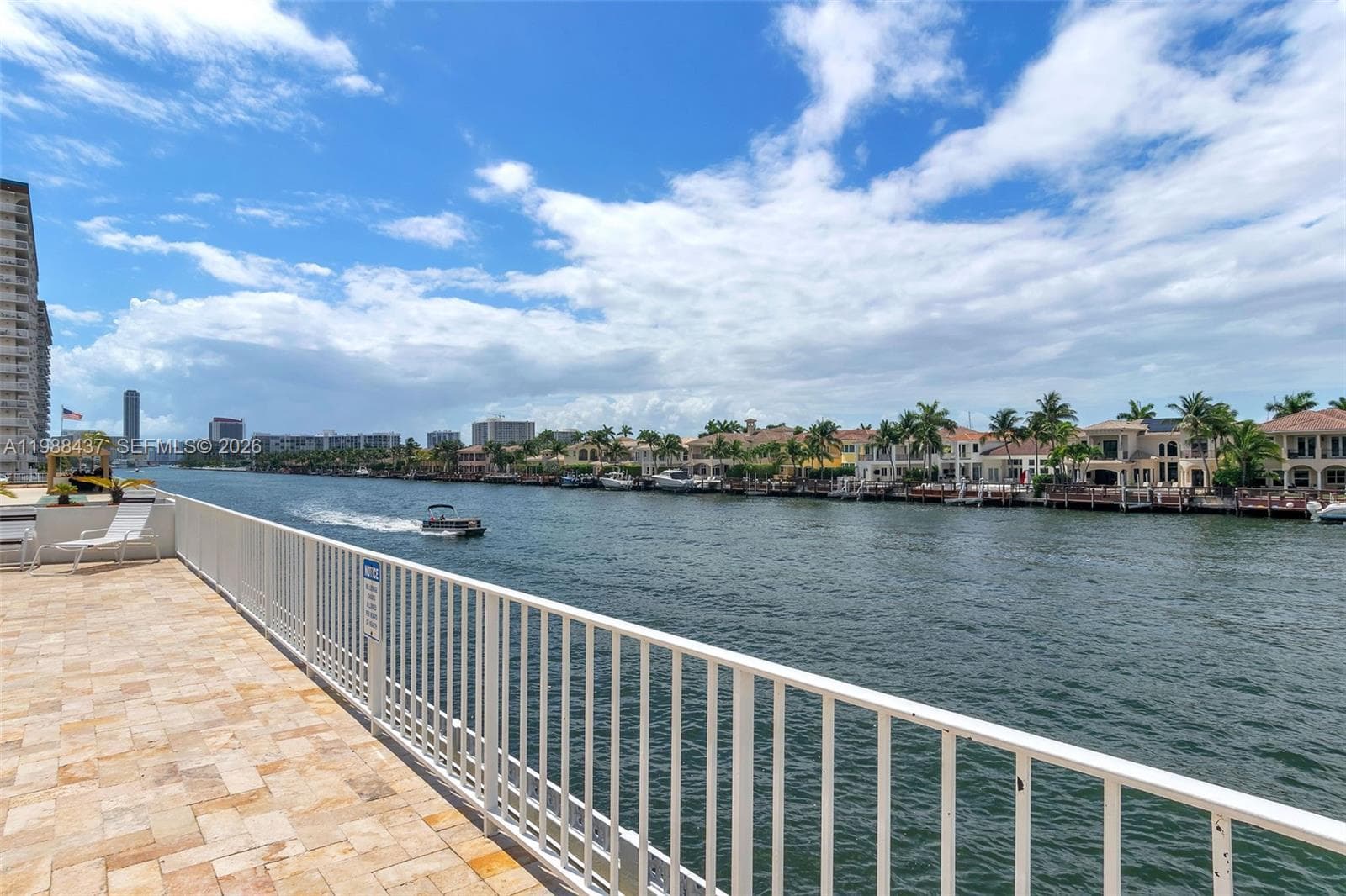 1400 Ocean Dr 804 photo 20