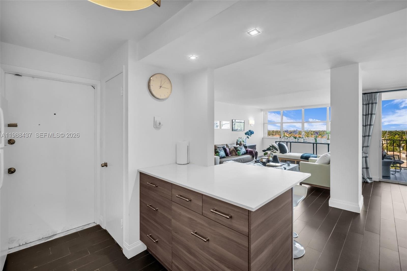 1400 Ocean Dr 804 photo 9