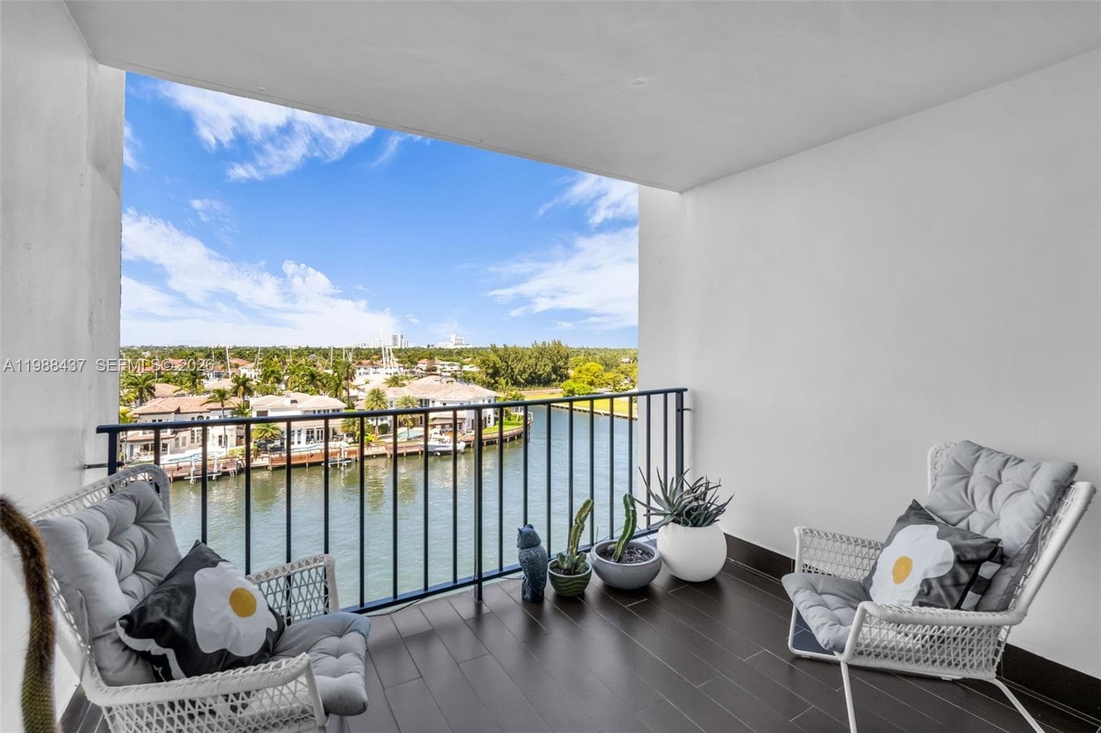 1400 S Ocean Dr 804 photo 18
