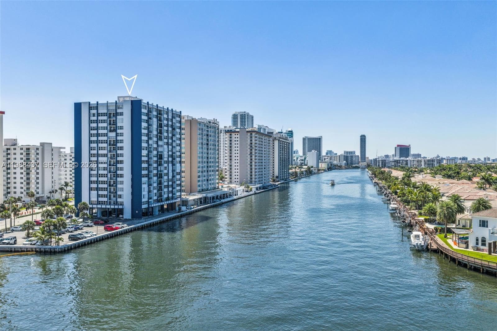 1400 Ocean Dr 804 photo 25