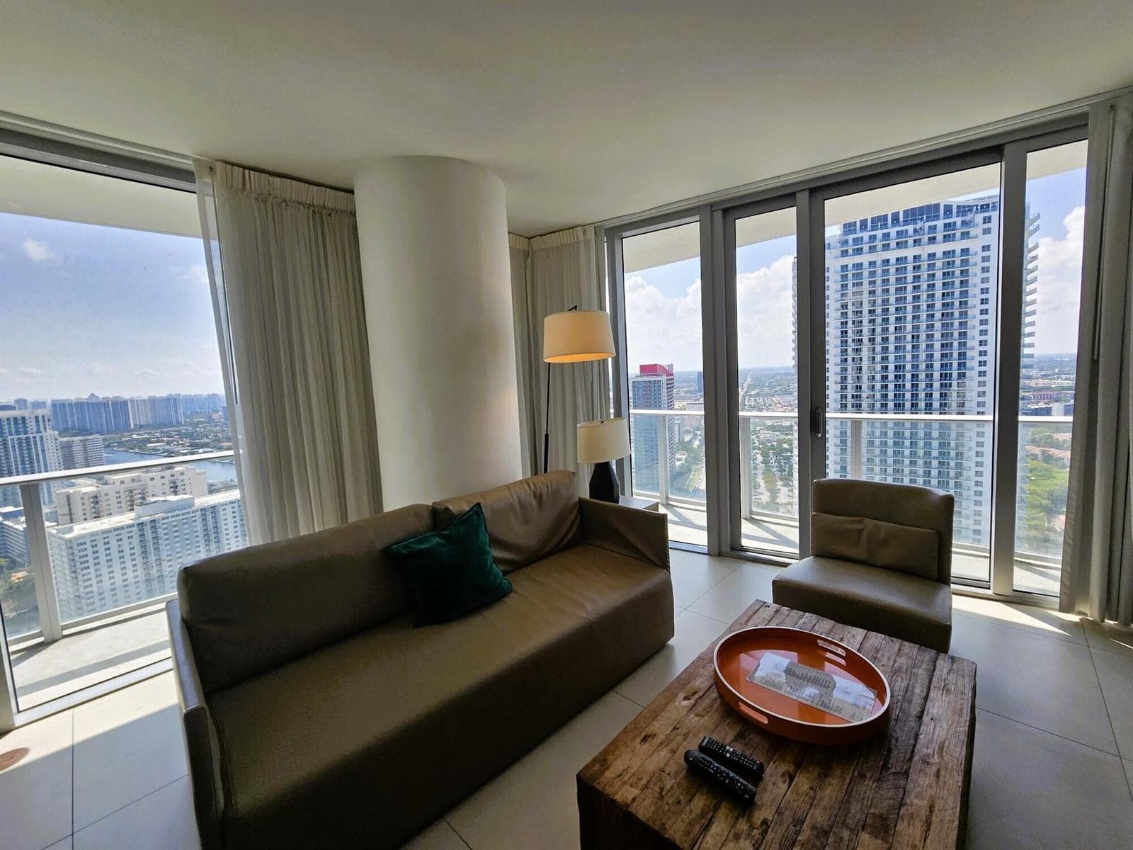4111 S Ocean Drive 3011 photo 3