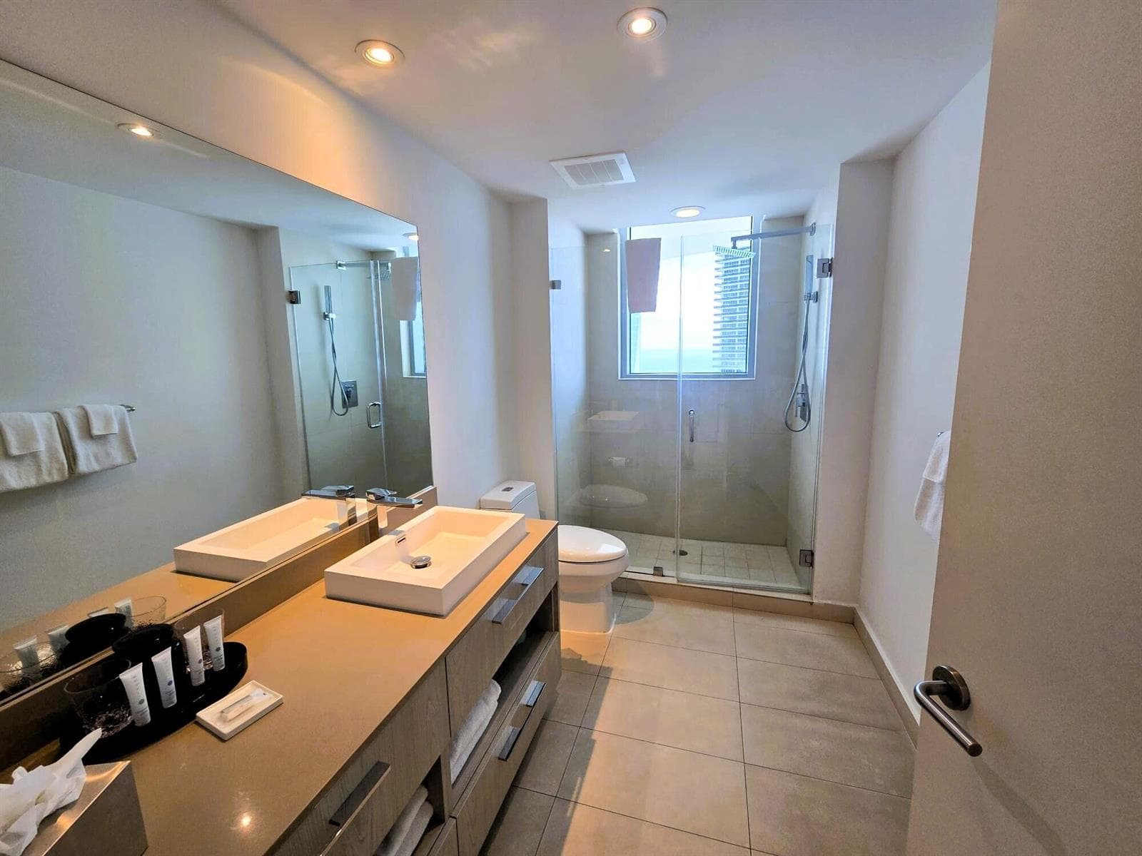 4111 S Ocean Drive 3011 photo 4