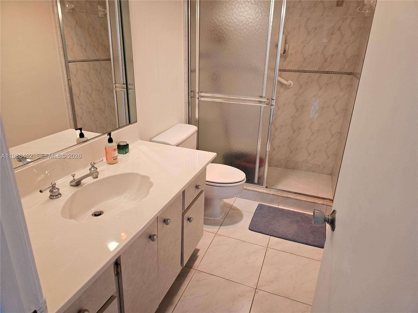 300 Bayview Dr 905 photo 8