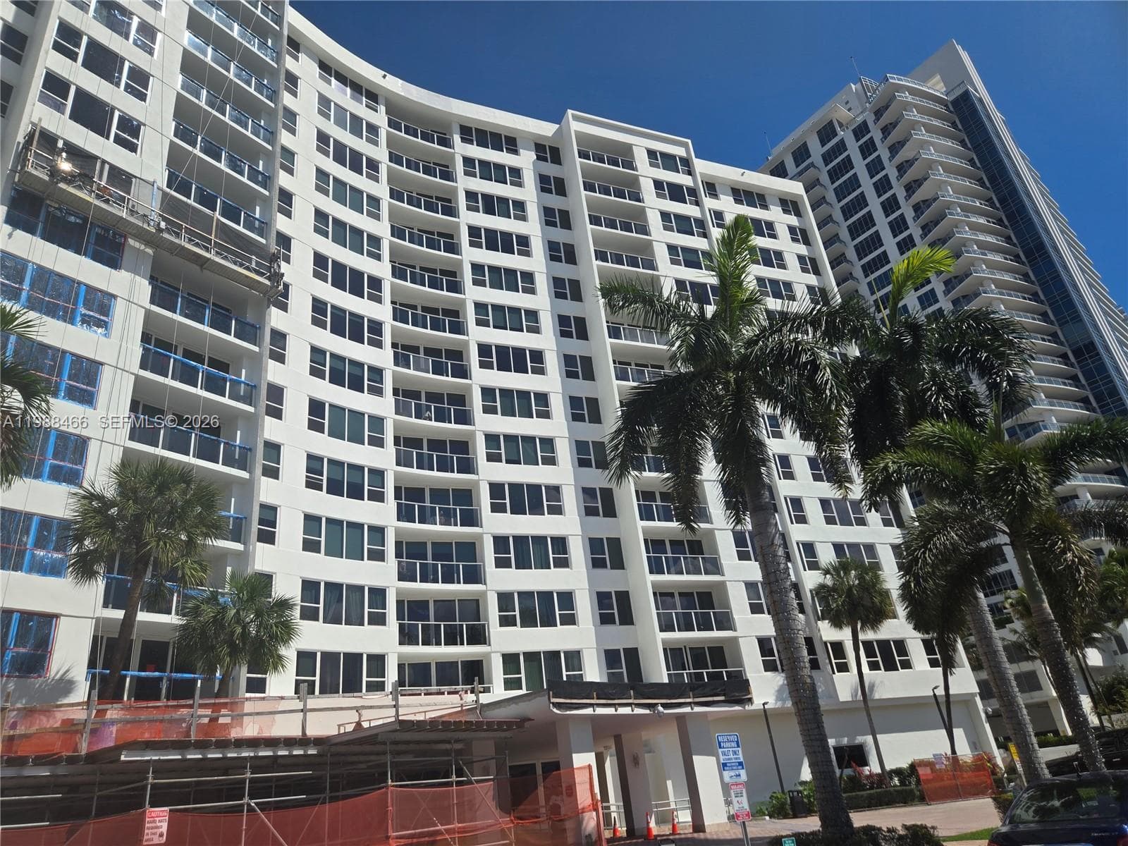 3505 S Ocean Dr 804 photo 1