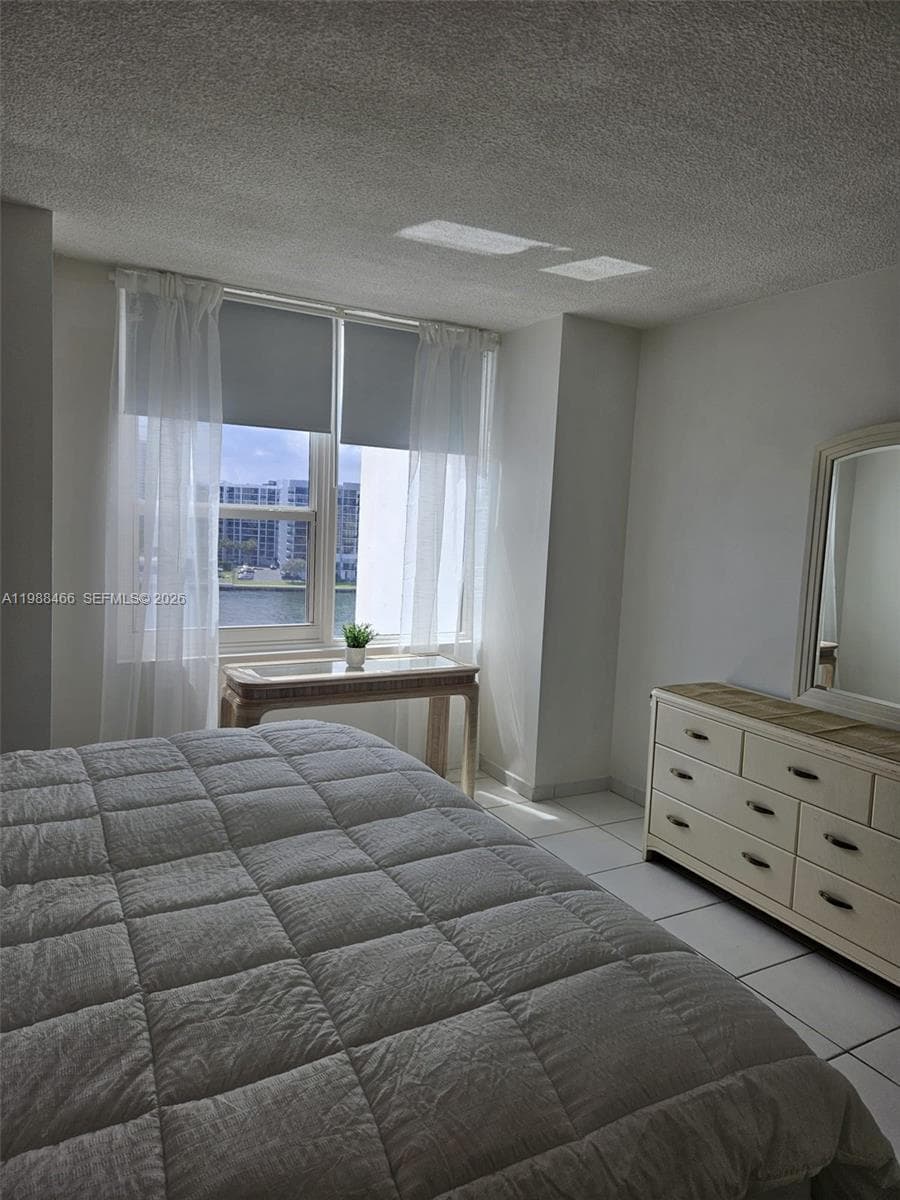 3505 S Ocean Dr 804 photo 9
