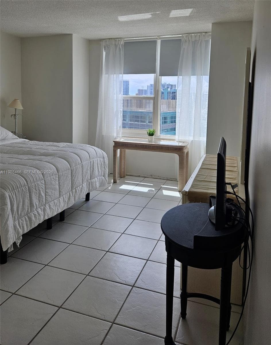 3505 S Ocean Dr 804 photo 15