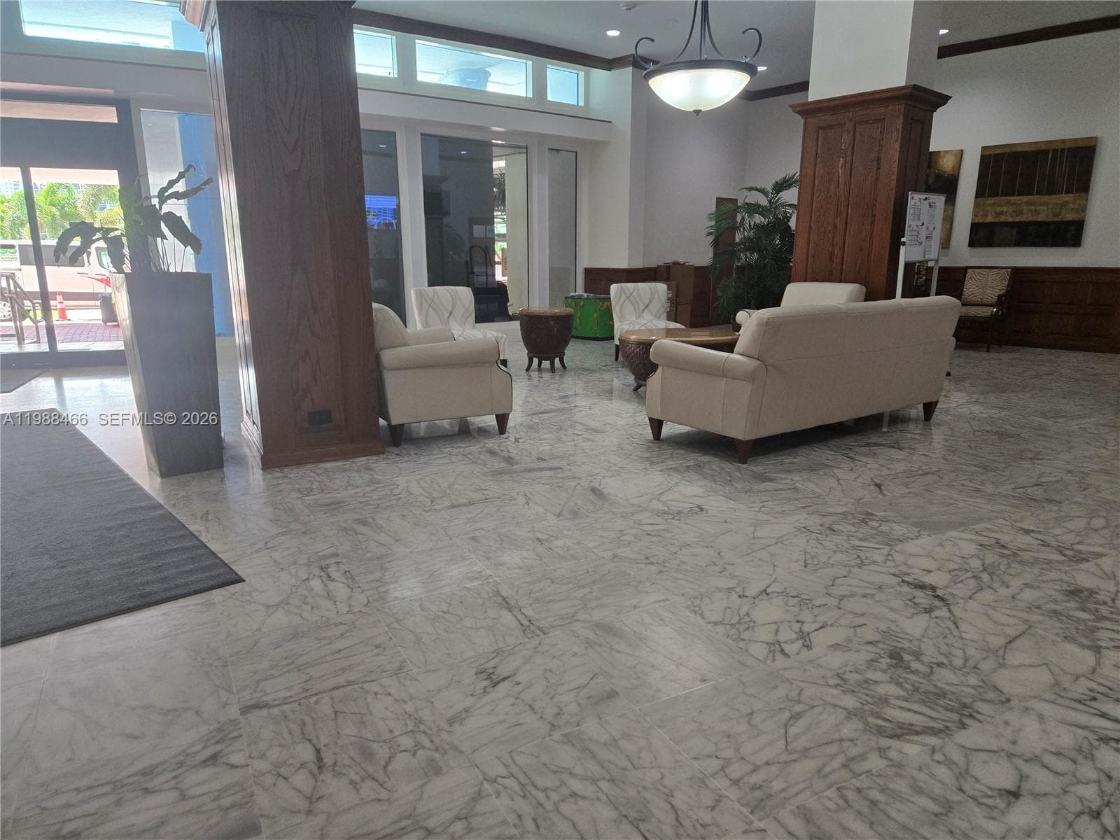 3505 S Ocean Dr 804 photo 4