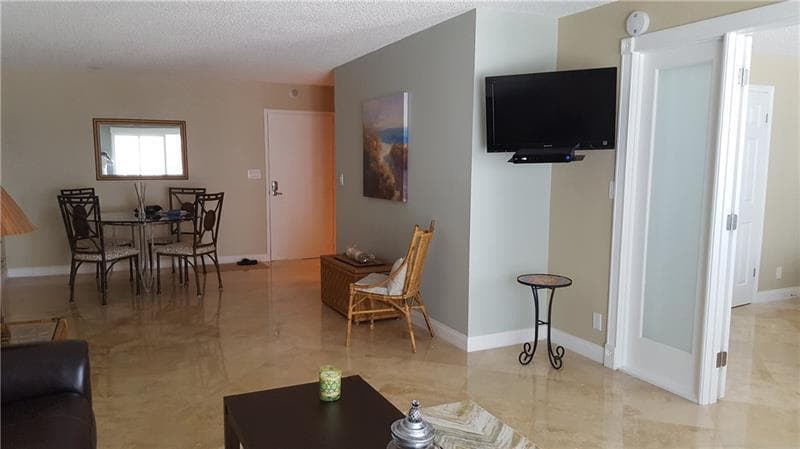 3221 S Ocean Boulevard S 205 photo 2