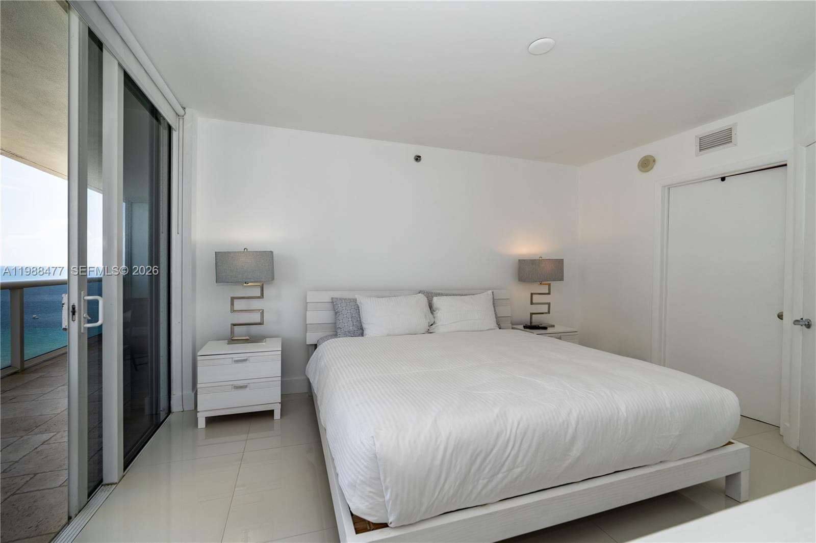 1830 S Ocean Dr 1808 photo 16
