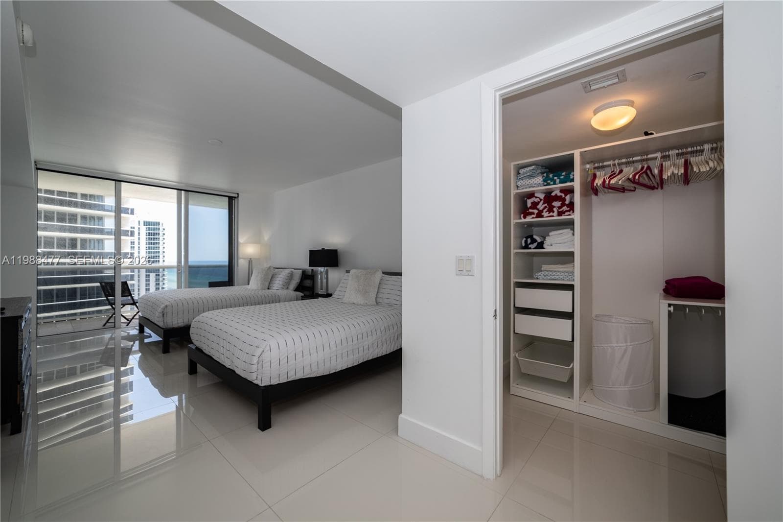 1830 S Ocean Dr 1808 photo 20