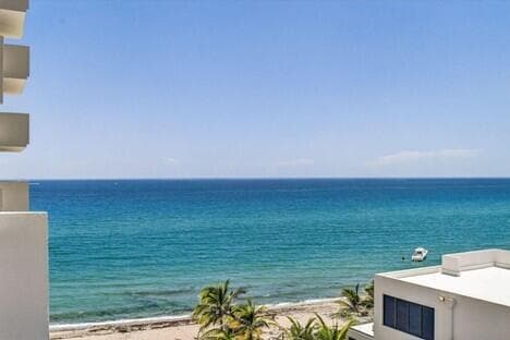 4511 S Ocean Boulevard 701 photo 2