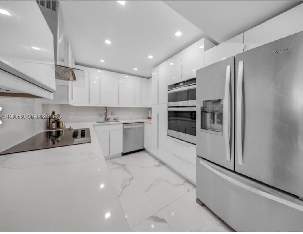 2500 Parkview Dr 2119 photo 10