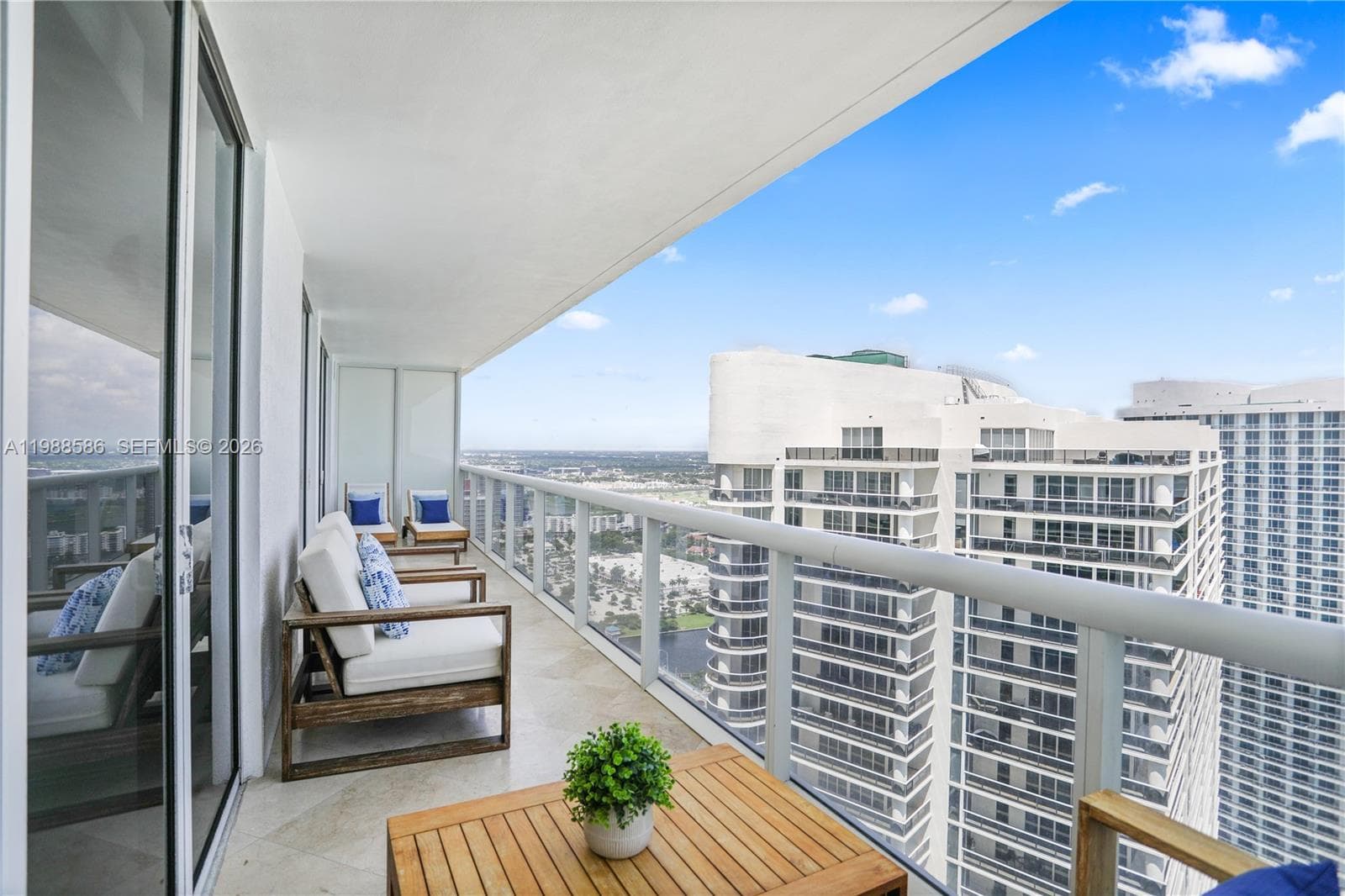 1830 S Ocean Dr 4511 photo 4