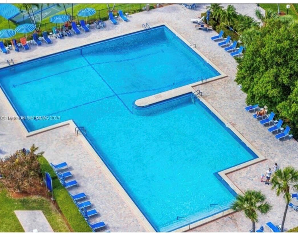 2500 Parkview Dr 2119 photo 20