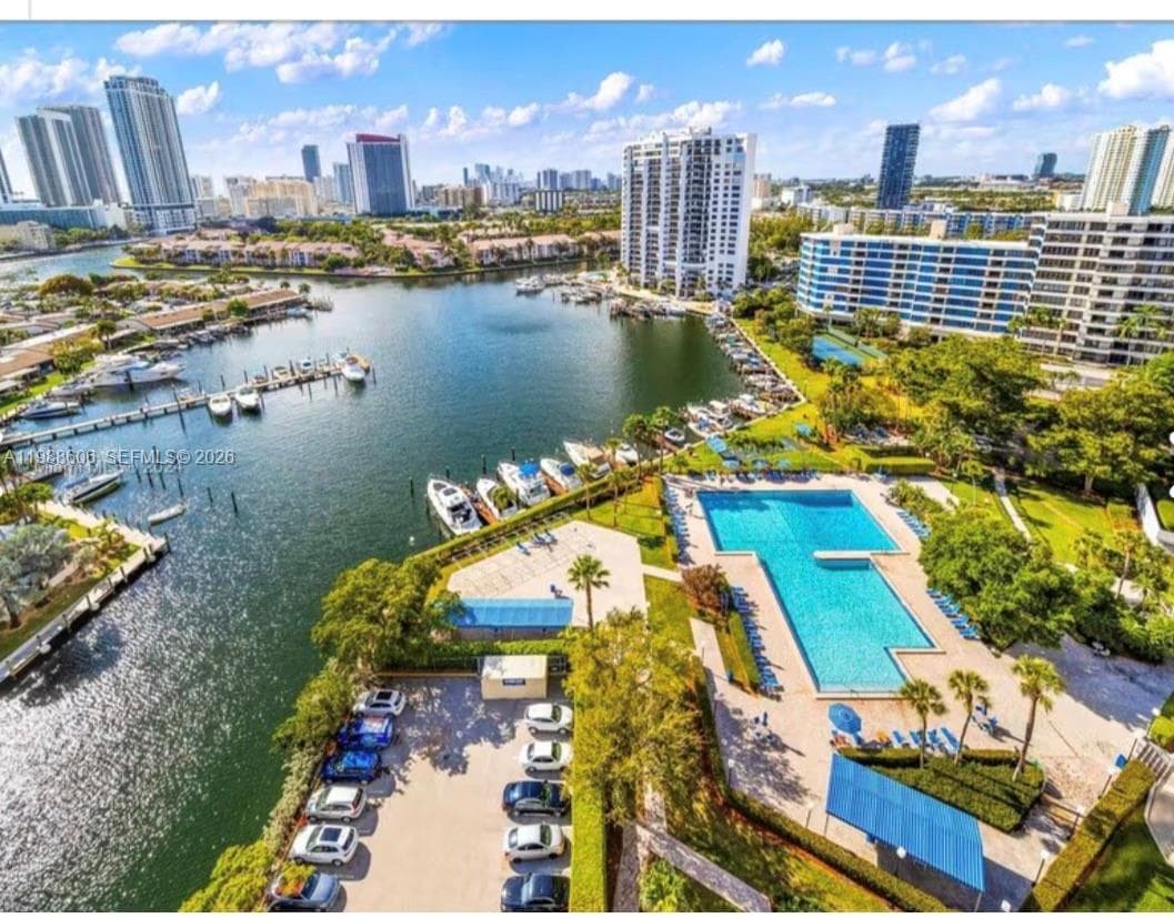 2500 Parkview Dr 2119 photo 19