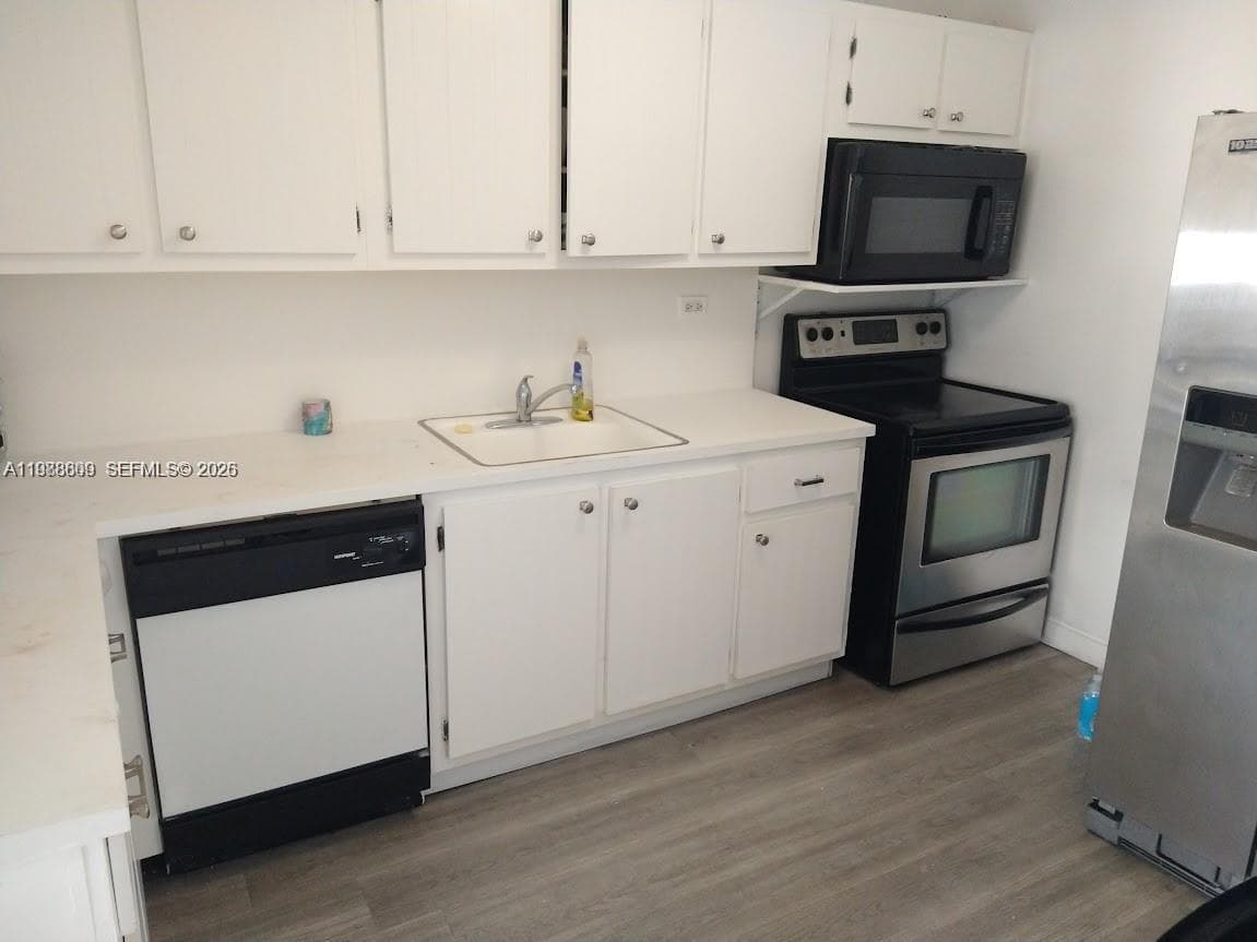 6039 Collins Ave 1710 photo 15