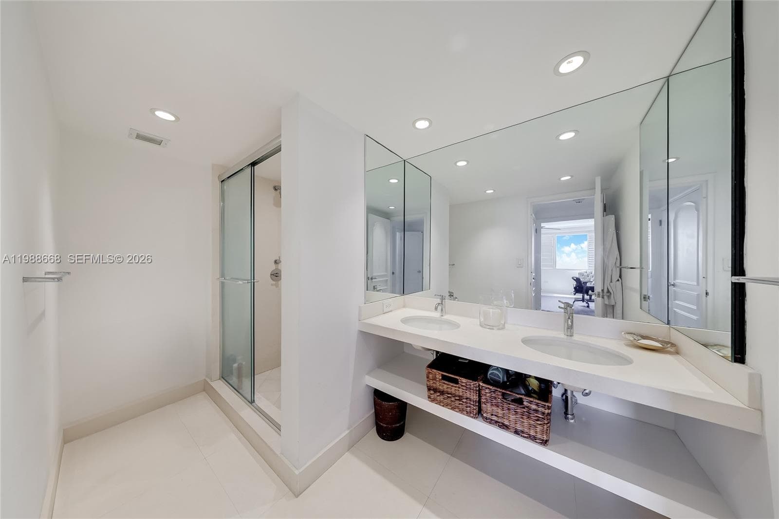 200 Ocean Lane Dr 1102 photo 14
