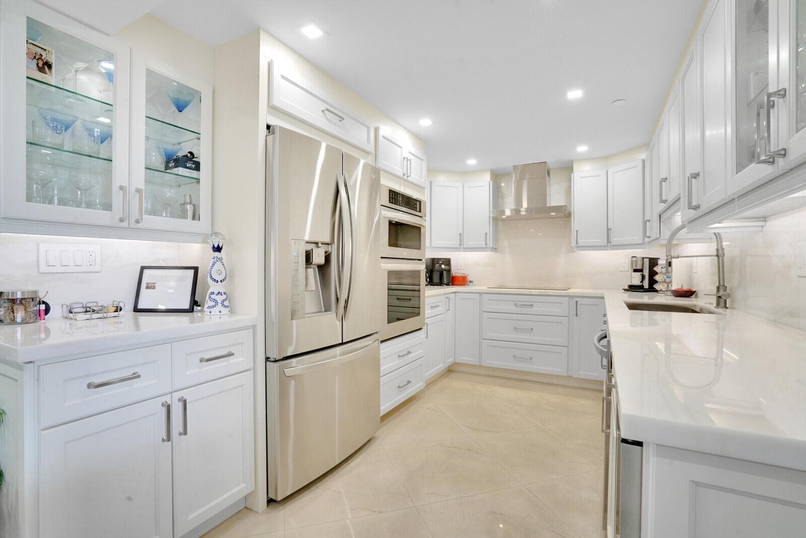2697 N Ocean Boulevard F-205 photo 18