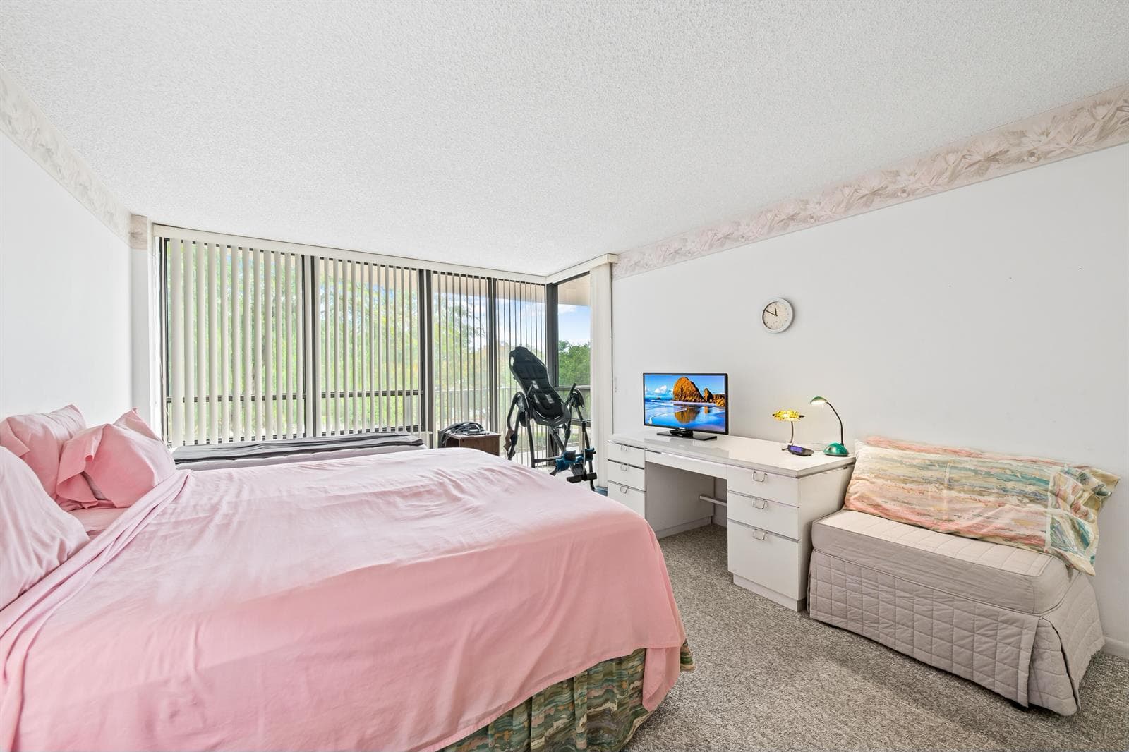 799 Jeffery Street 4050 photo 16