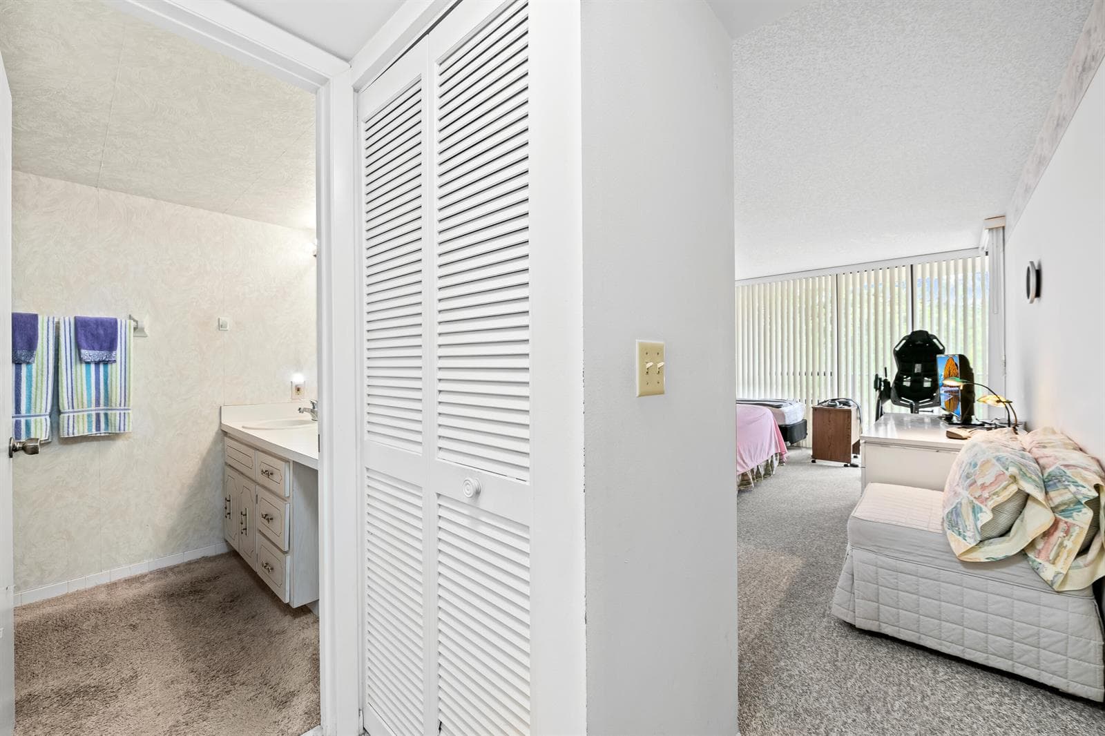799 Jeffery Street 4050 photo 19