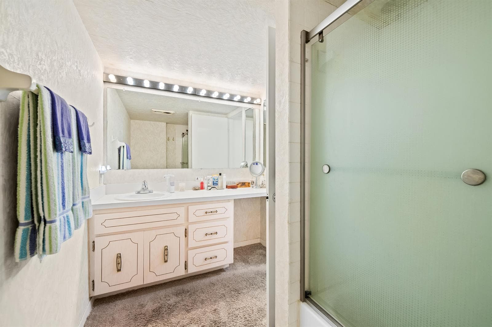 799 Jeffery Street 4050 photo 21