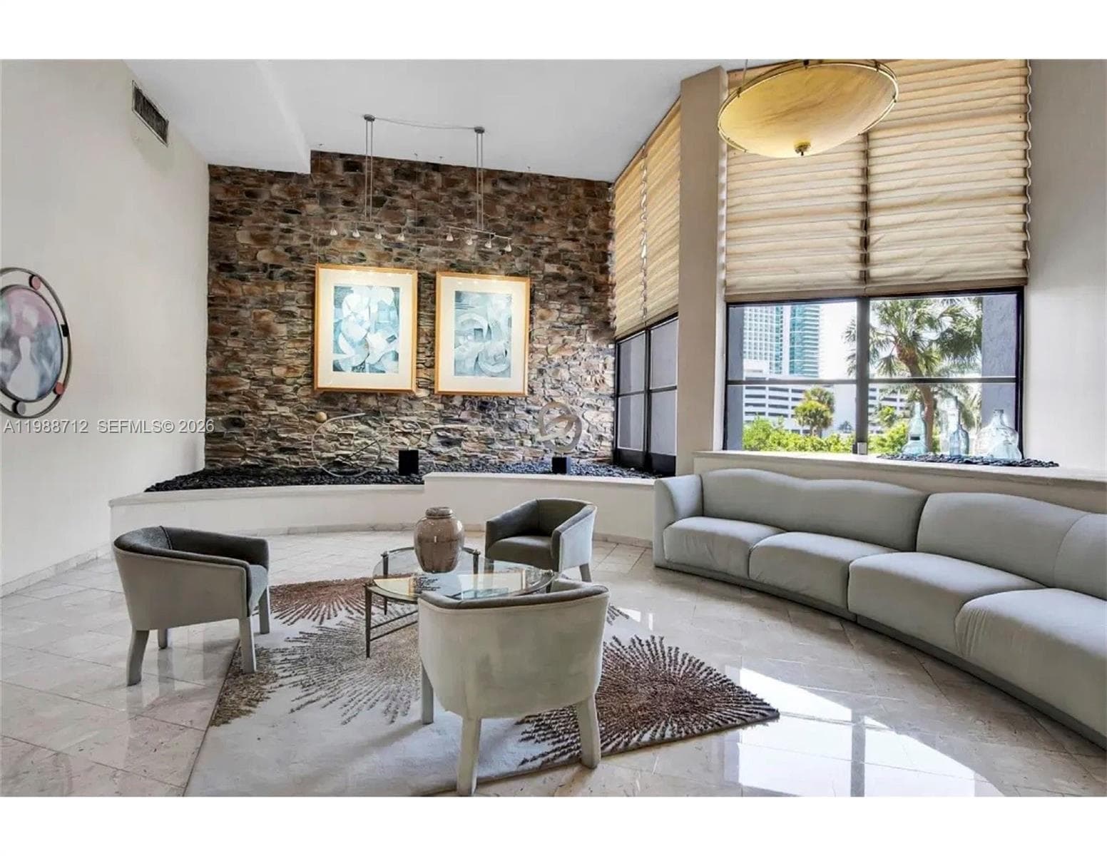 600 Parkview Dr 316 photo 11