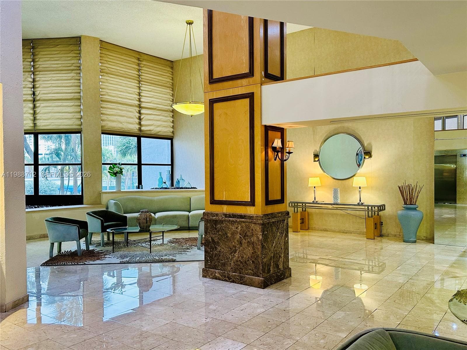 600 E Parkview Dr 316 photo 4