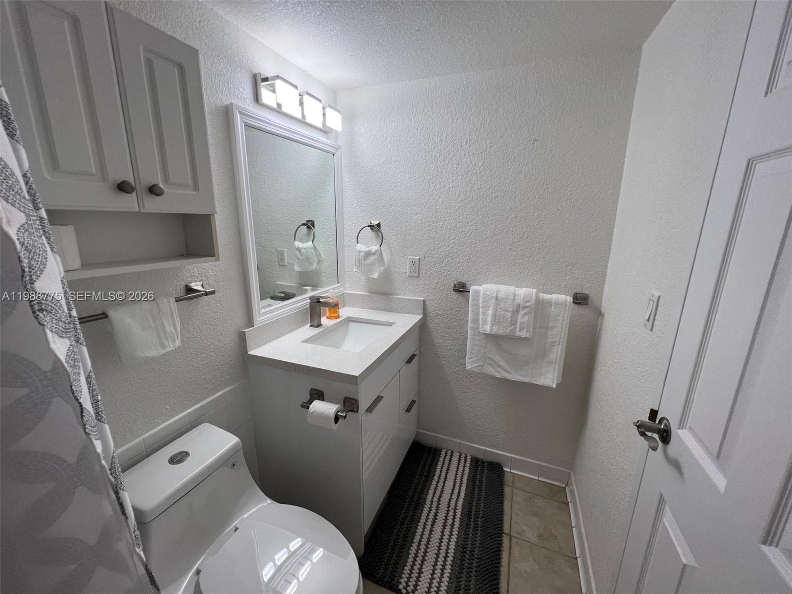 2501 Ocean Dr PH6 photo 19