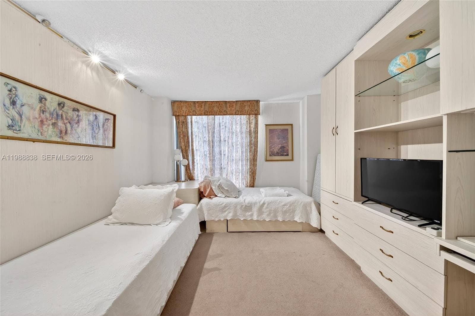 19667 Turnberry Way 6A photo 23