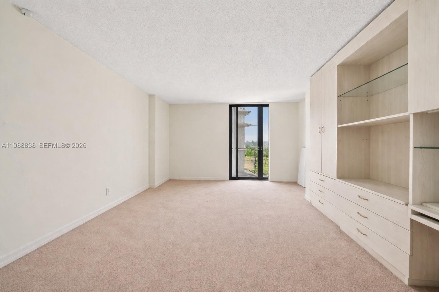 19667 Turnberry Way 6A photo 24