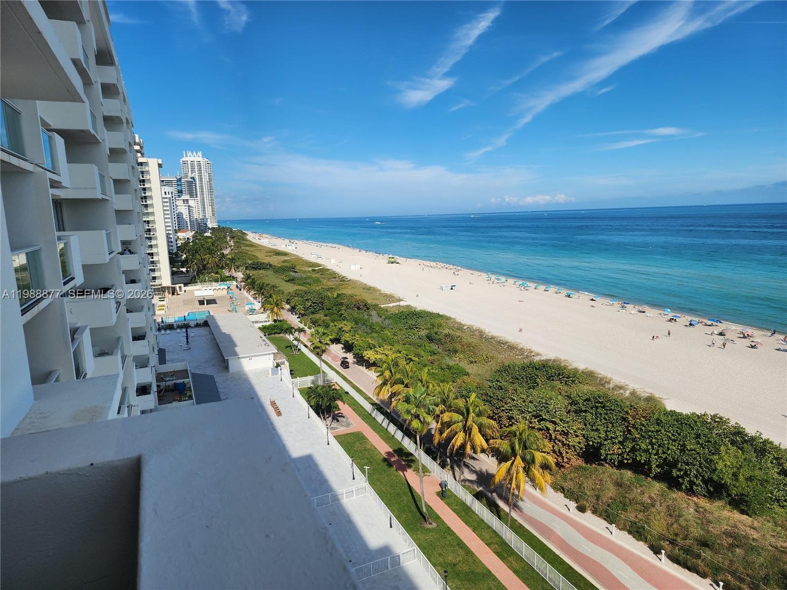 5601 Collins Ave 1110 photo 2