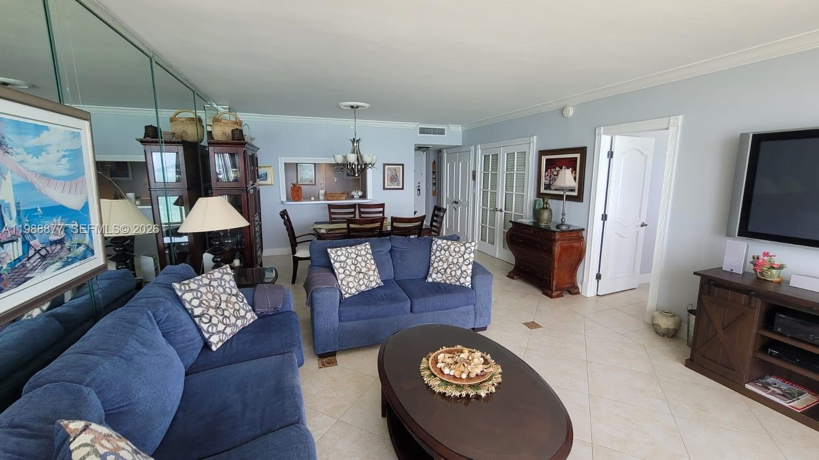 5601 Collins Ave 1110 photo 9