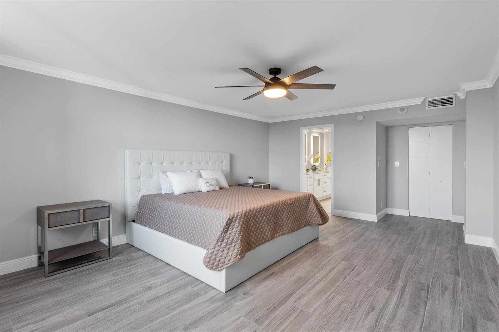 777 NE Bayshore Drive 705 photo 7