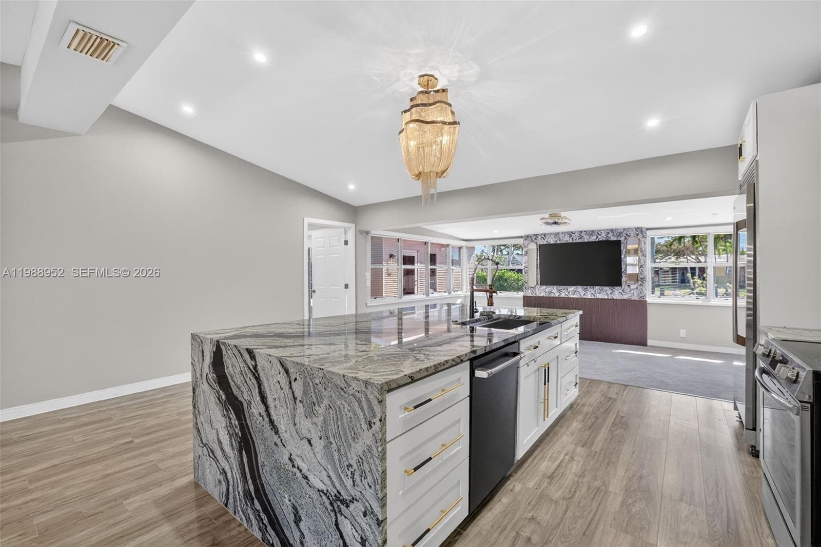 2436 Cat Cay Ln photo 17