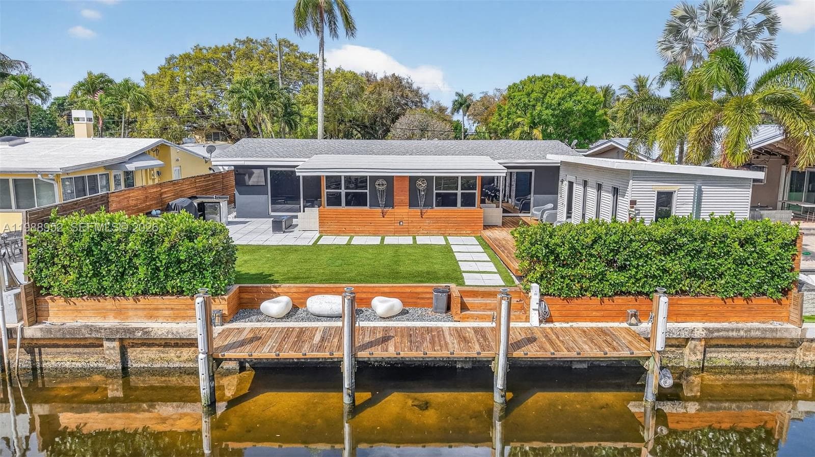 2436 Cat Cay Ln photo 4