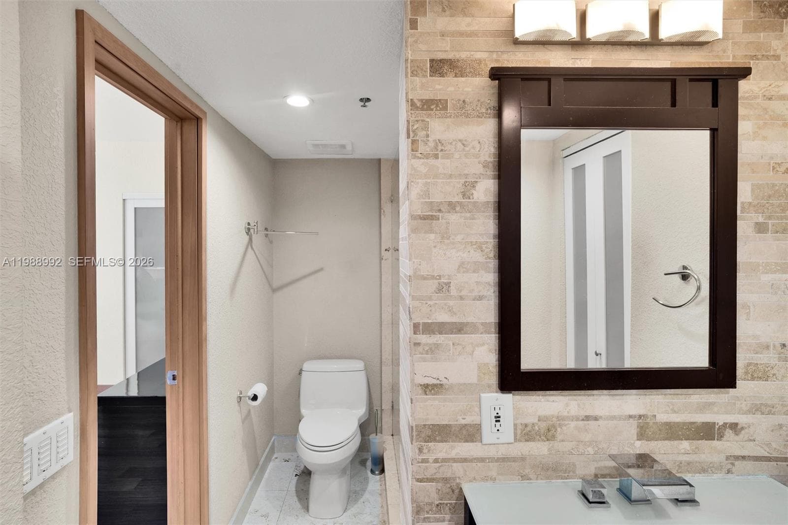 2829 Indian Creek Dr 1102 photo 13