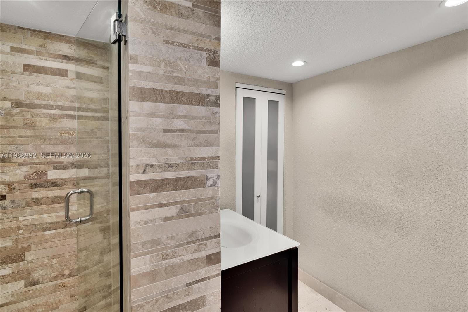 2829 Indian Creek Dr 1102 photo 15