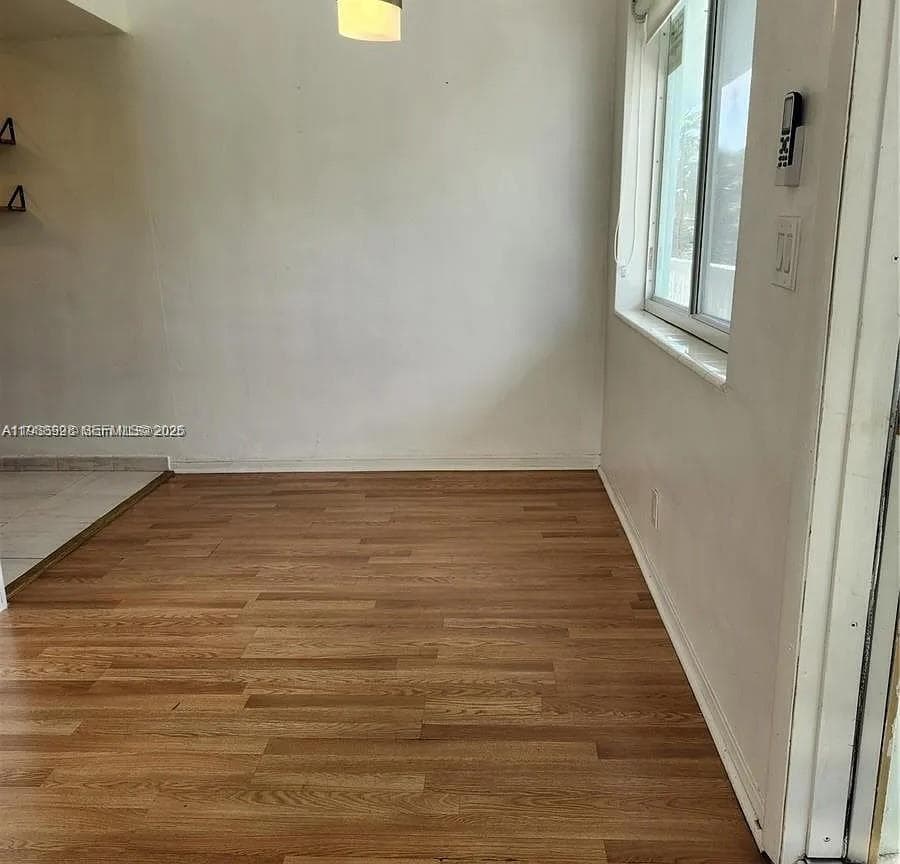 455 Golden Isles Dr 309 photo 8