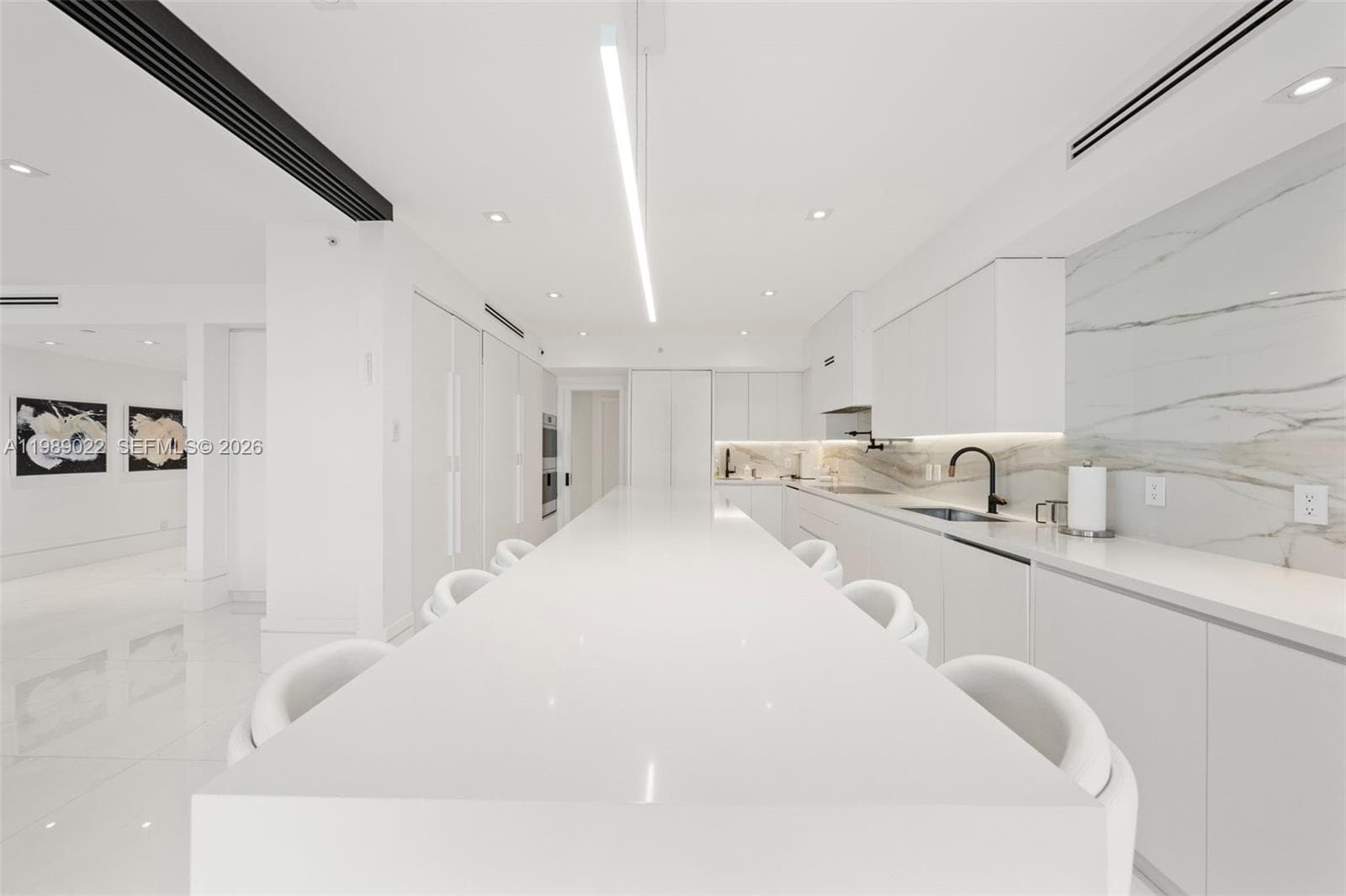 9999 Collins Ave 11J photo 1