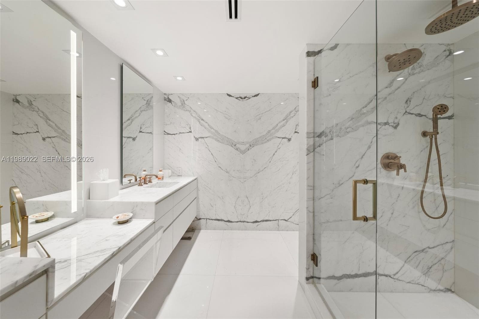 9999 Collins Ave 11J photo 9