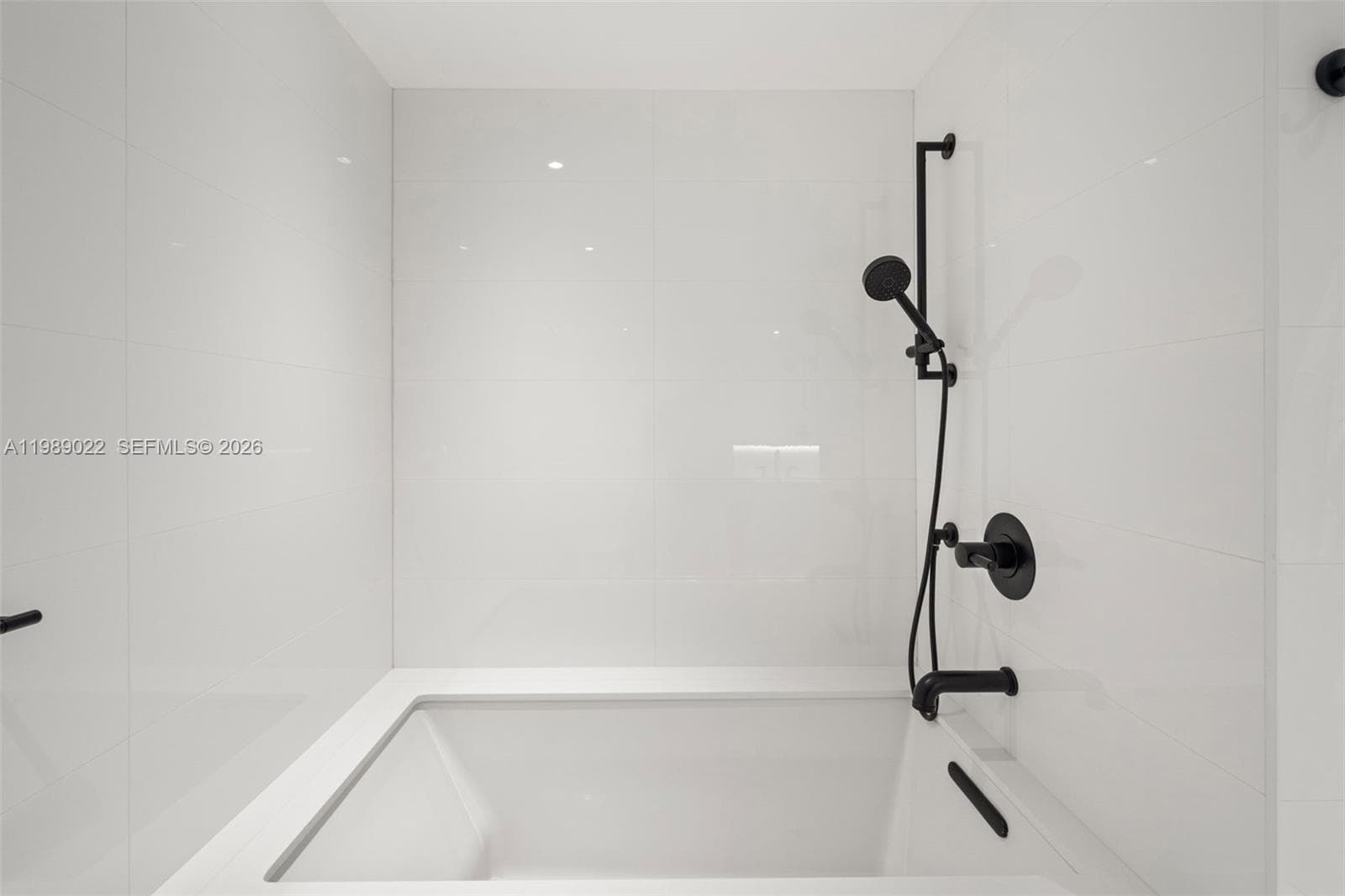 9999 Collins Ave 11J photo 24