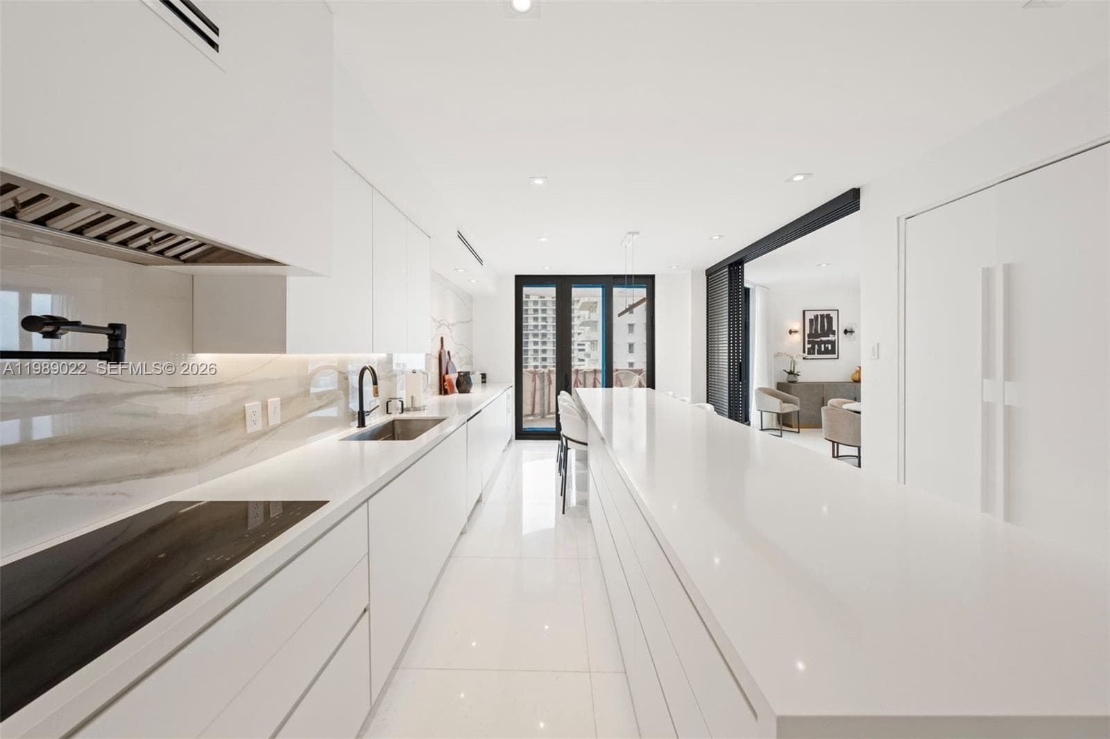 9999 Collins Ave 11J photo 4