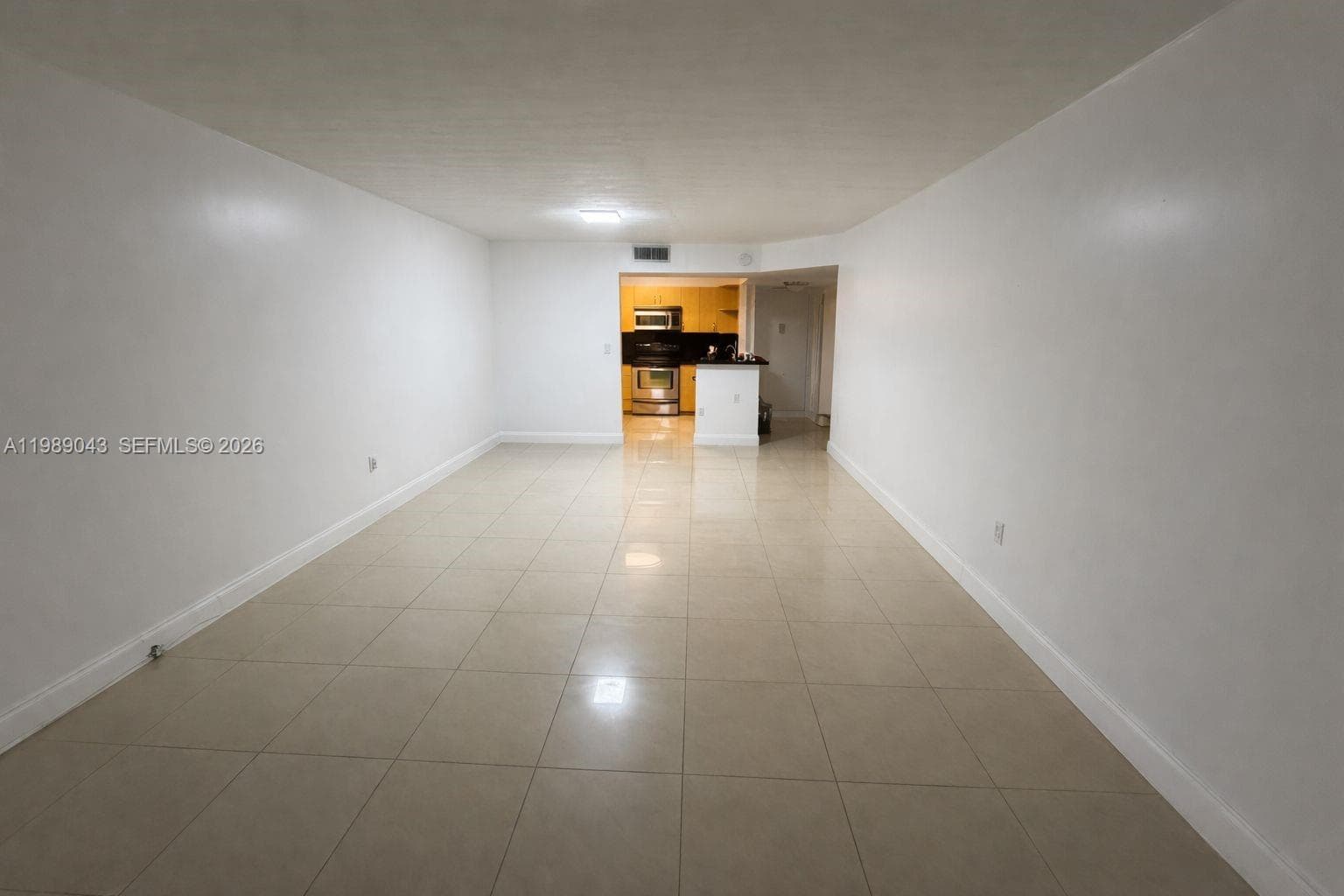 2750 183rd St 1201 photo 6