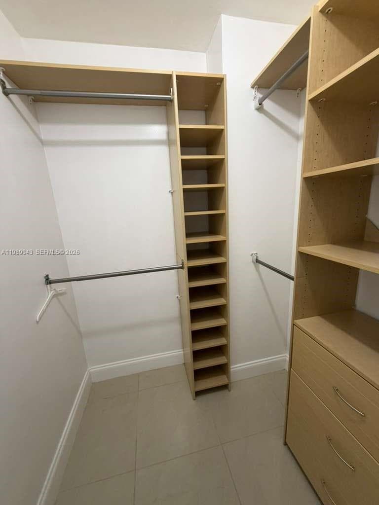 2750 183rd St 1201 photo 11